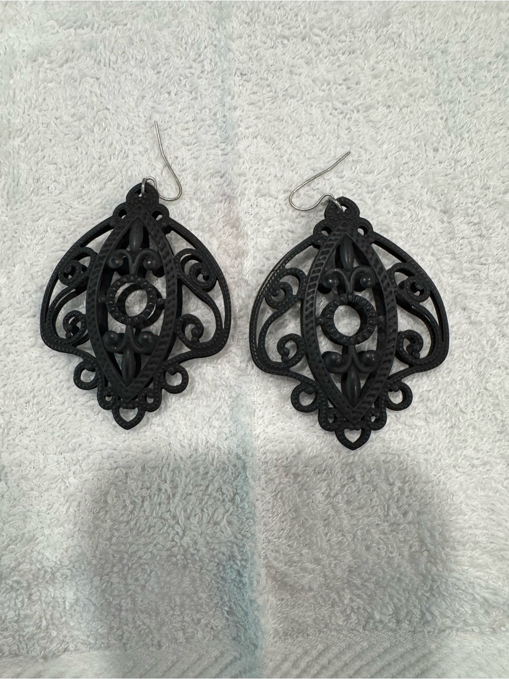 Black Filigree Drop Earrings - Women's Fashion Jewelry